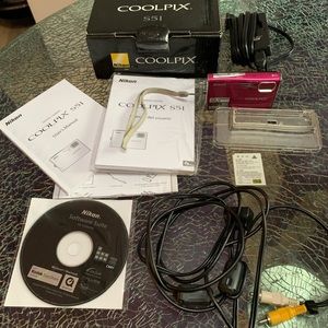 Nikon COOLPIX S51 8.1MP Digital Camera - Hot Pink
